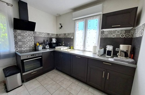 Dauphin House | Gîte rénové en 2021 avec piscine privée chauffée