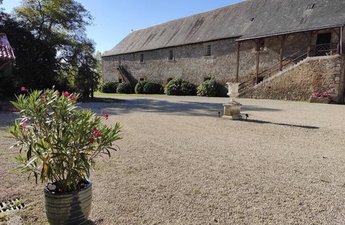 Mouchamps House | Gîte Rohan - Château du Parc Soubise