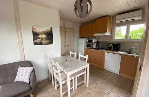 Joyeuse Cottage | Gîte Romarin 1 – Village Holiday Rentals