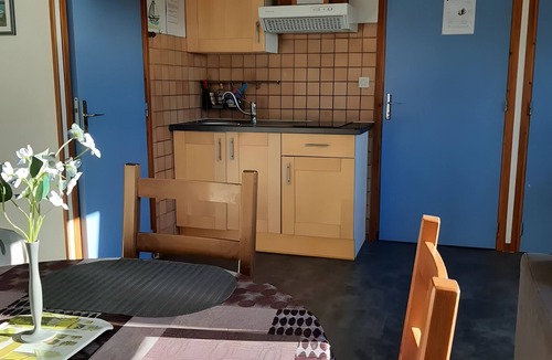 Audinghen Apartment | Gîte Rural La Mousson, Studio: Sea View, Shared Garden & Wi-Fi