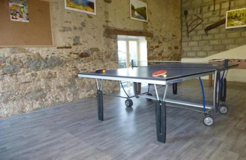 Saint-Julien-des-Landes House | Gîte rustique avec salle de jeux et animaux en campagne - FR-1-426-336