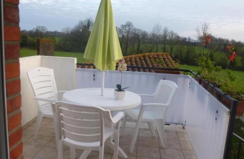 Saint-Julien-des-Landes House | Gîte rustique avec salle de jeux et animaux en campagne - FR-1-426-336