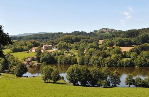 Les Salles House | Gîte rustique 6 pers avec cheminée et grand jardin, animaux acceptés - FR-1-496-61