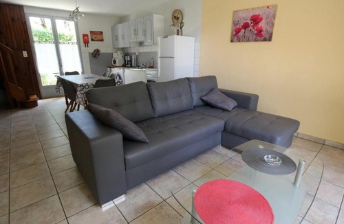 Saint-Aubin-la-Plaine House | Gîte Saint-Aubin-la-Plaine, 3 pièces, 4 personnes - FR-1-426-247