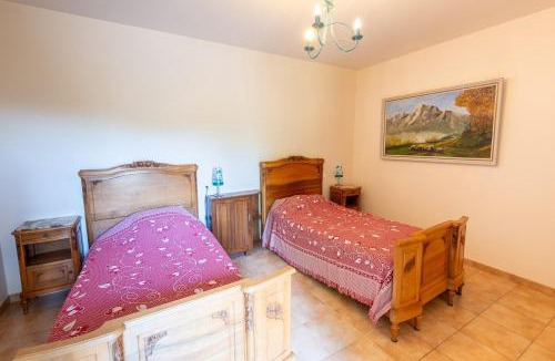 Prunieres House | Gîte saint caprais
