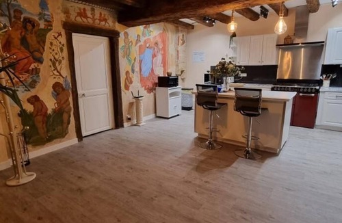 Chateauroux House | Gîte Saint-christophe - Maison de Charme Proche de Belle Isle et du Centre Ville
