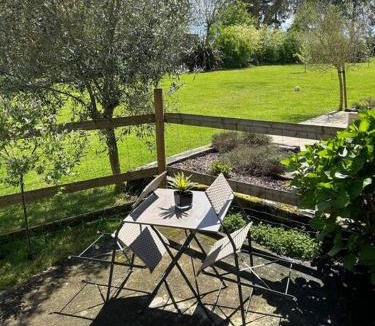 Saint-Ellier-du-Maine Apartment | Gîte - Saint-Ellier-Du-Maine