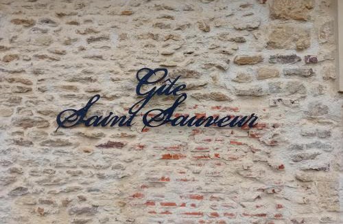 Brevilly House | Gîte Saint Sauveur