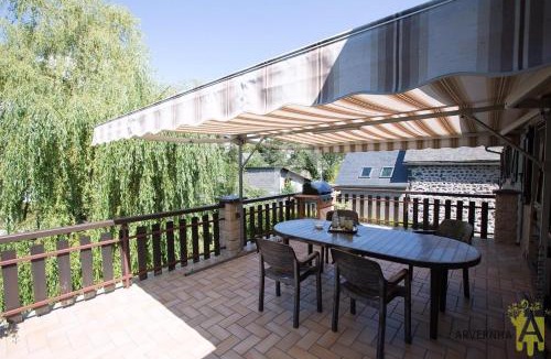 Murol House | Gîte Scopa