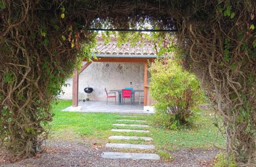 Barbaste House | Gîte Seringa - Maison en pleine campagne - 5 minutes centre équestre