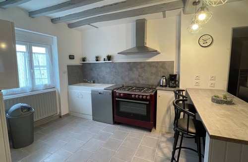 Ousson-sur-Loire House | Gîte sleeps 13