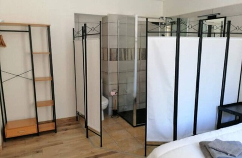 Courry Other | Gîte « Sous LA Tonnelle »