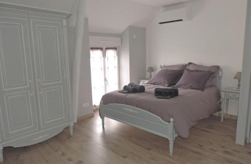 Savins House | Gîte spacieux 4 personnes avec Jacuzzi