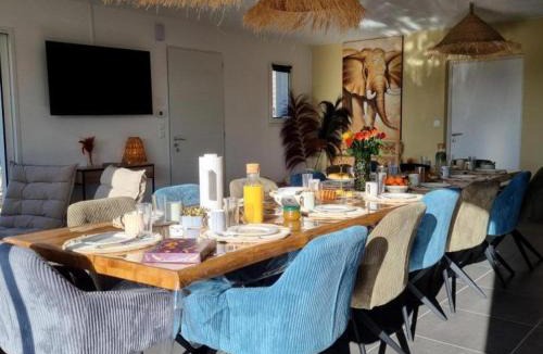Saint-Germain-Laval House | Gîte spacieux 12 pers à Saint-Germain-Laval - Confort et charme - FR-1-496-378