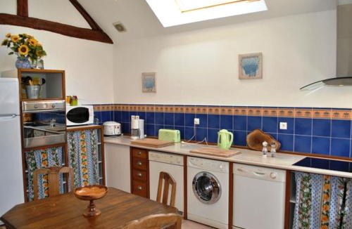 Azay-sur-Cher House | Gîte spacieux proche Tours, idéal pour familles - FR-1-381-359