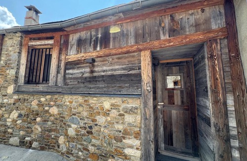 Llo House | Gîte Sylvestre - LLO - Gîte