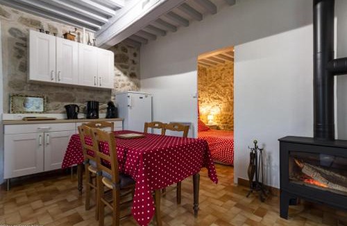 Planchez House | Gîte Sylvie