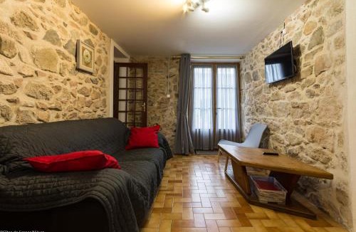 Planchez House | Gîte Sylvie