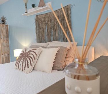 La Roche-sur-Yon Apartment | Gîte "Tahiti", parking securise