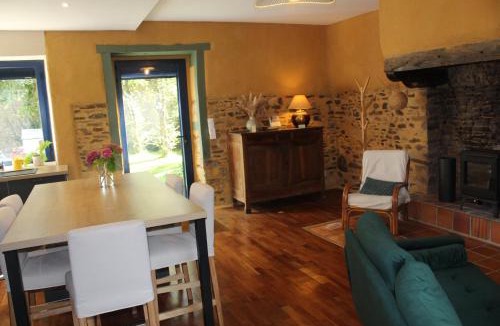 Saint-Medard-sur-Ille House | Gîte Terre Nature