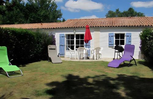Nalliers House | Gîte Tournesol -Gîtes Au Bas Marais