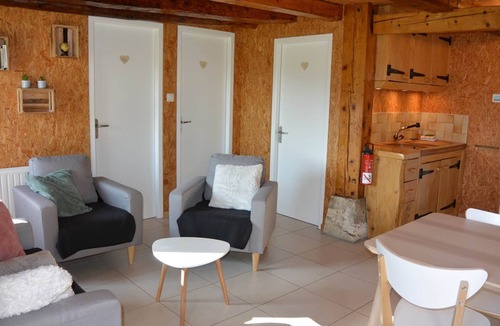 Les Moussieres Apartment | Gîte Tré Le Grenier - Le Bas