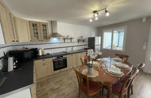 Savonnieres House | Gîte tranquille avec jardin à Savonnières - FR-1-381-634