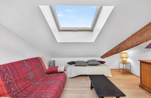 Laragne-Monteglin Apartment | Gîte Uncinatum - La Grange Du Logis