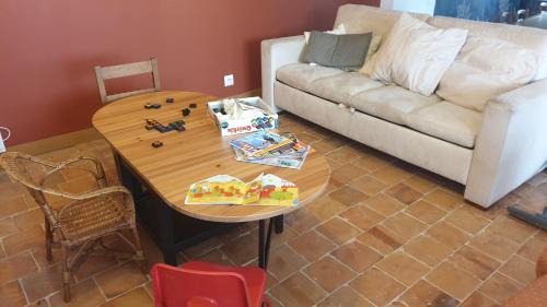 Genneteil House | Gîte une histoire de village