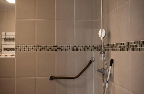 Sigloy House | Gîte Val de Loire avec piscine chauffée, tennis, WIFI, BBQ - FR-1-590-125