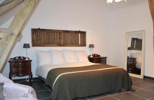 Sigloy House | Gîte Val de Loire avec piscine chauffée, tennis, WIFI, BBQ - FR-1-590-125