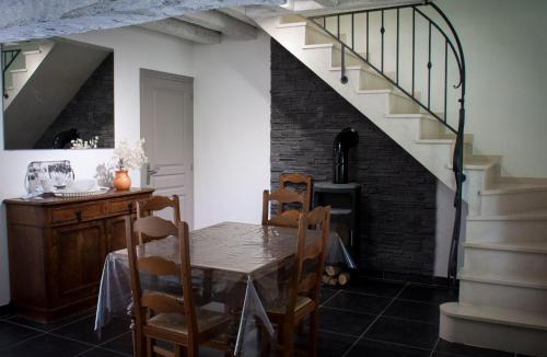 Sigloy House | Gîte Val de Loire avec piscine chauffée, tennis, WIFI, BBQ - FR-1-590-125