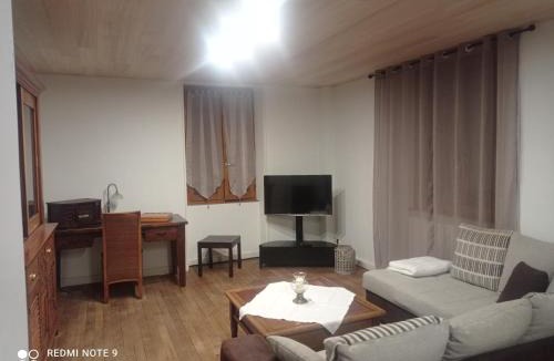 Chalais House | Gîte Vergnelibert