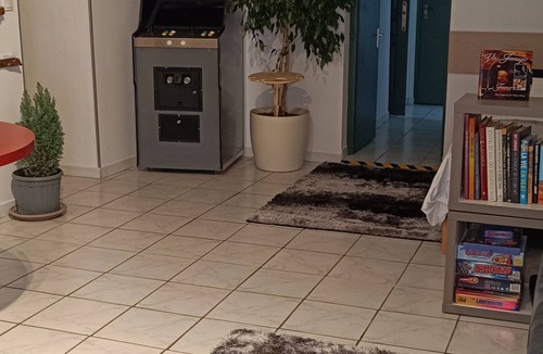 Le Puy-Notre-Dame Apartment | Gîte VERRE CHEZ NOUS - LE PUY NOTRE DAME