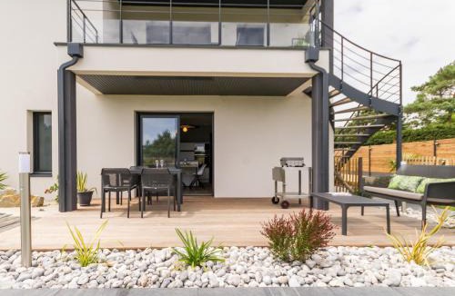Prefailles House | Gîtes avec piscine chauffée, SPA, proche plage et commerces, jardin privatif et tout compris - FR-1-306-1207