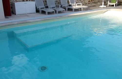 Allegre Les Fumades Apartment | Gîtes Cupidone