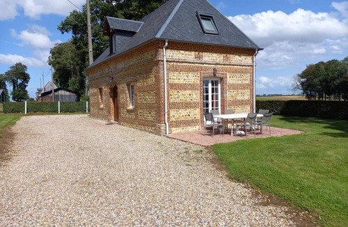 Theuville-aux-Maillots House | Gîtes de France® - Les Pommiers