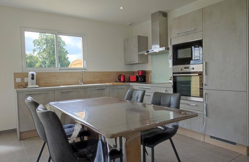 Melleville House | Gîtes de France® - Camps Saint Martin