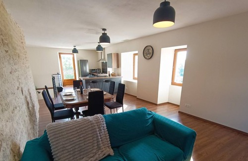 Villeseque House | Gîtes de France® - Gîte de Pejusclat