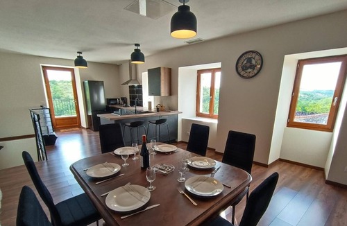 Villeseque House | Gîtes de France® - Gîte de Pejusclat