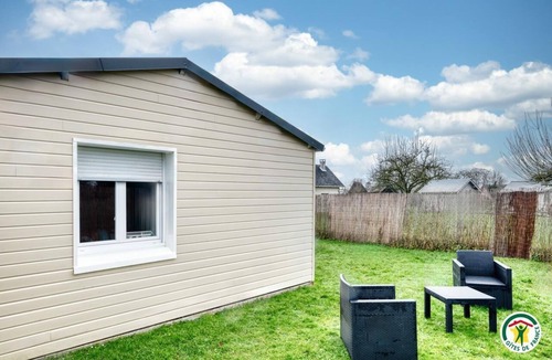 Pissy-Poville House | Gîtes de France® - La petite maison des Prés