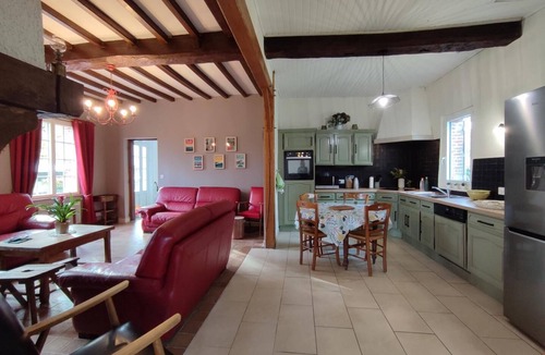 Drosay House | Gîtes de France® - La Malandaine