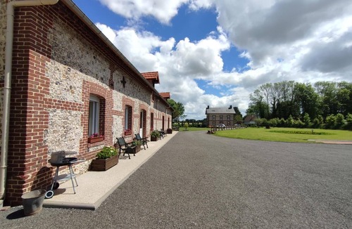 Thiergeville House | Gîtes de France® - The hydrangea barn