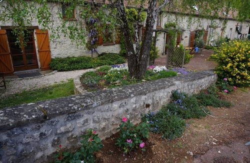Poligny Cottage | Gîtes de la Fontaine Gargot for 7 people