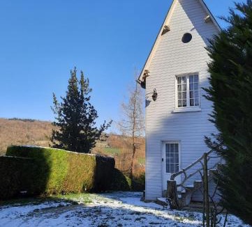 Clecy House | gîtes de la petite suisse