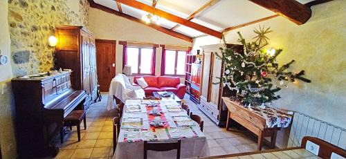 La Rochette House | Gîtes de Saint-Ribert 6 pièces