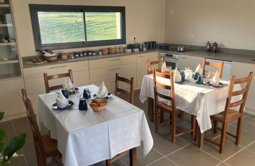 Chantemerle-les-Bles Apartment | Gîtes Du Mas de Surlan
