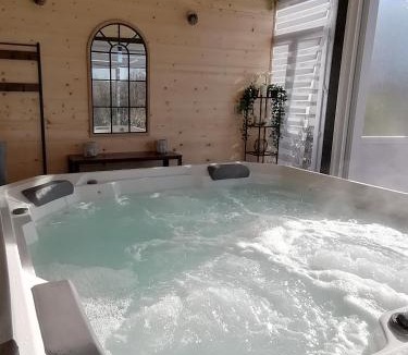 Lagardelle-sur-Leze Apartment | Gîtes du Moulin - Le charmant