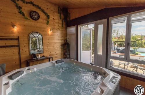 Lagardelle-sur-Leze Apartment | Gîtes du Moulin - Le charmant