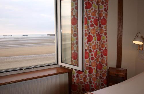 Asnelles Apartment | Gîtes en Normandie en FRONT DE MER à Asnelles , 3km d'Arromanches, 10km de Bayeux